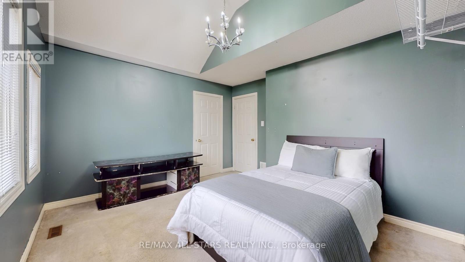 54 Bretton Circle, Markham, Ontario  L3S 3R1 - Photo 39 - N12586978