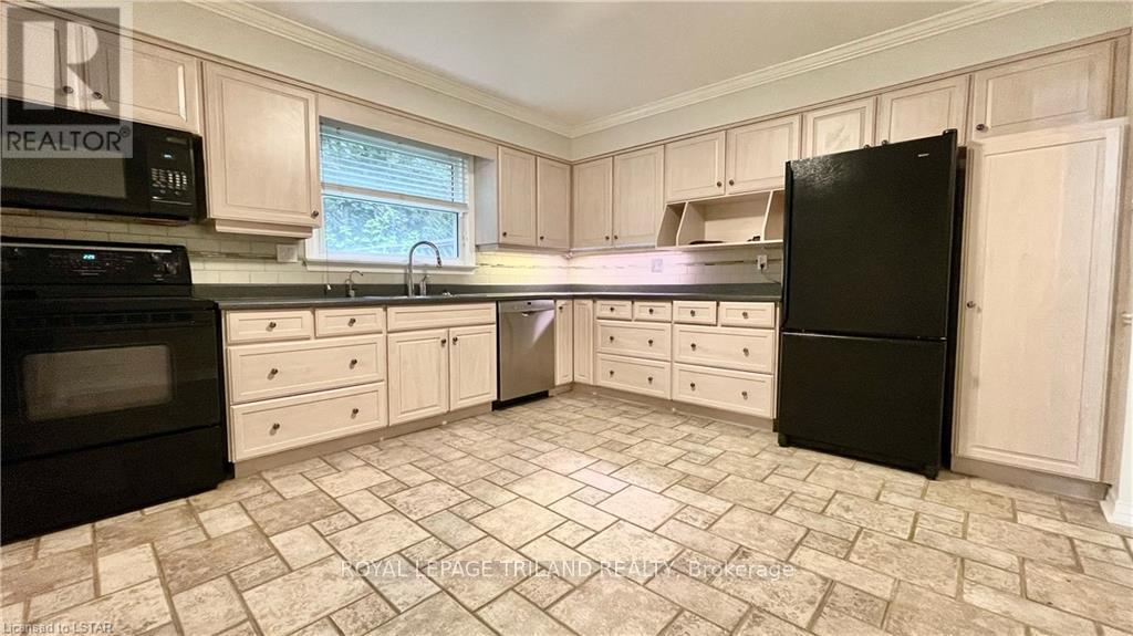 Main Level & Second Floor - 867 Viscount Road S, London South, Ontario  N6J 2C7 - Photo 10 - X12588564