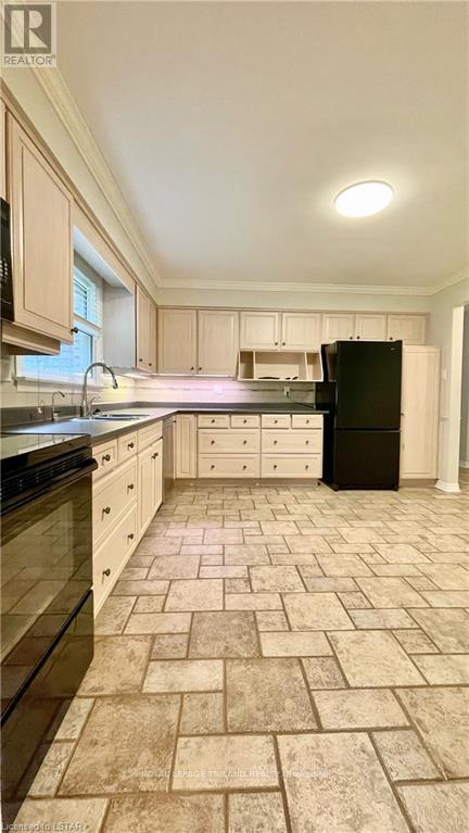 Main Level & Second Floor - 867 Viscount Road S, London South, Ontario  N6J 2C7 - Photo 8 - X12588564