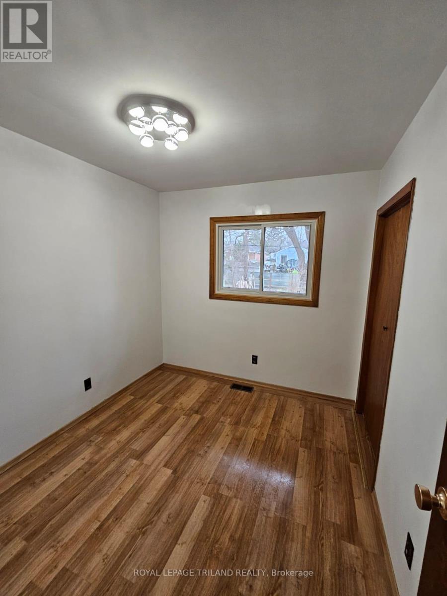 17 Clemens Street, London East, Ontario  N5Y 1H5 - Photo 3 - X12588586