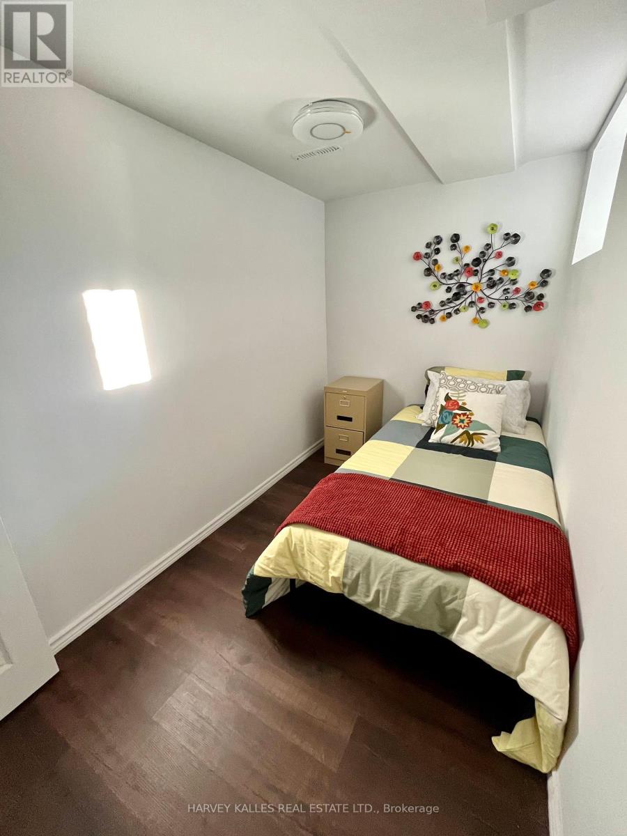 Lower - 26 Leyton Avenue, Toronto, Ontario M1L 3T4 - Photo 12 - E12588566