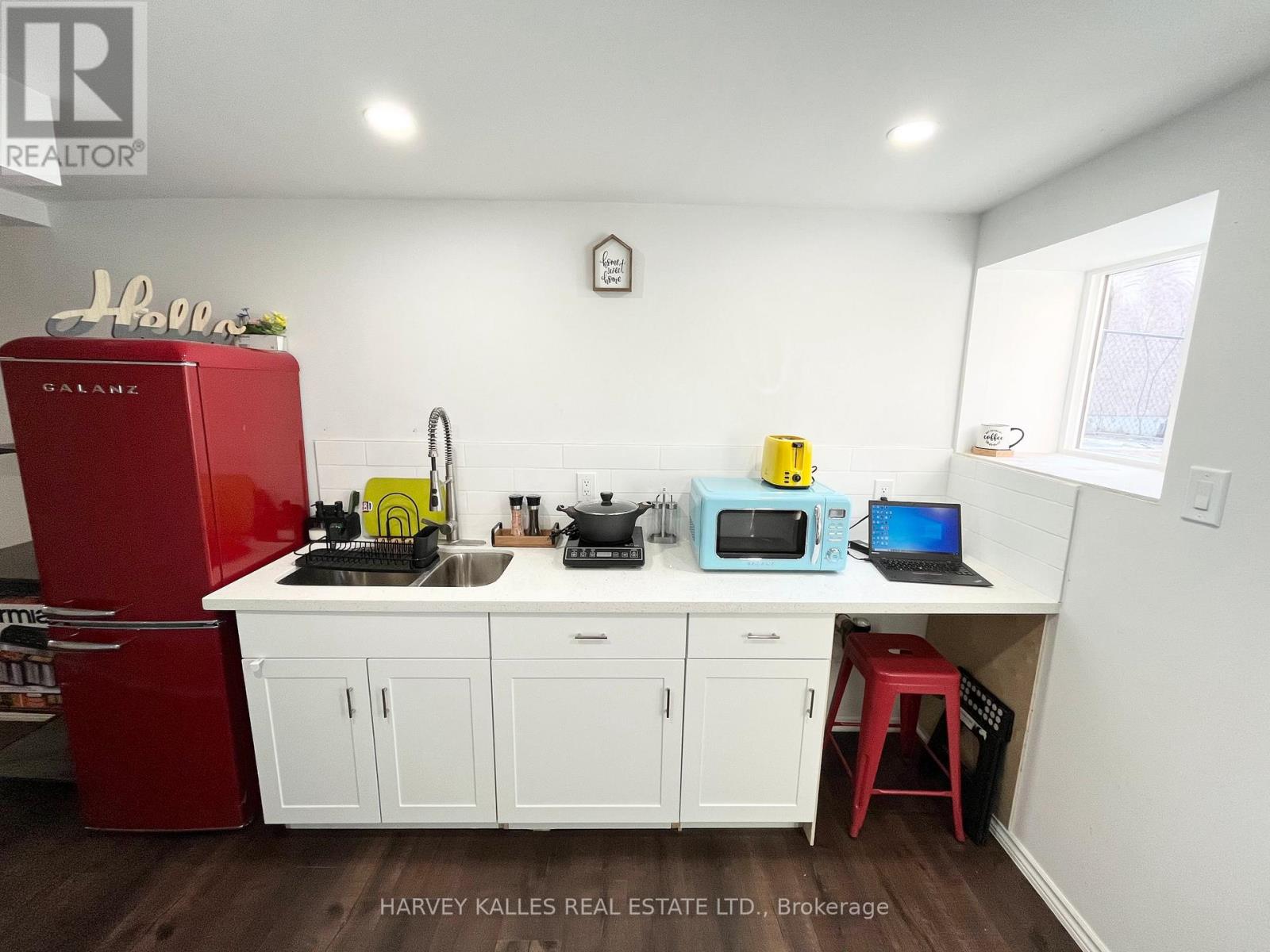 Lower - 26 Leyton Avenue, Toronto, Ontario M1L 3T4 - Photo 6 - E12588566