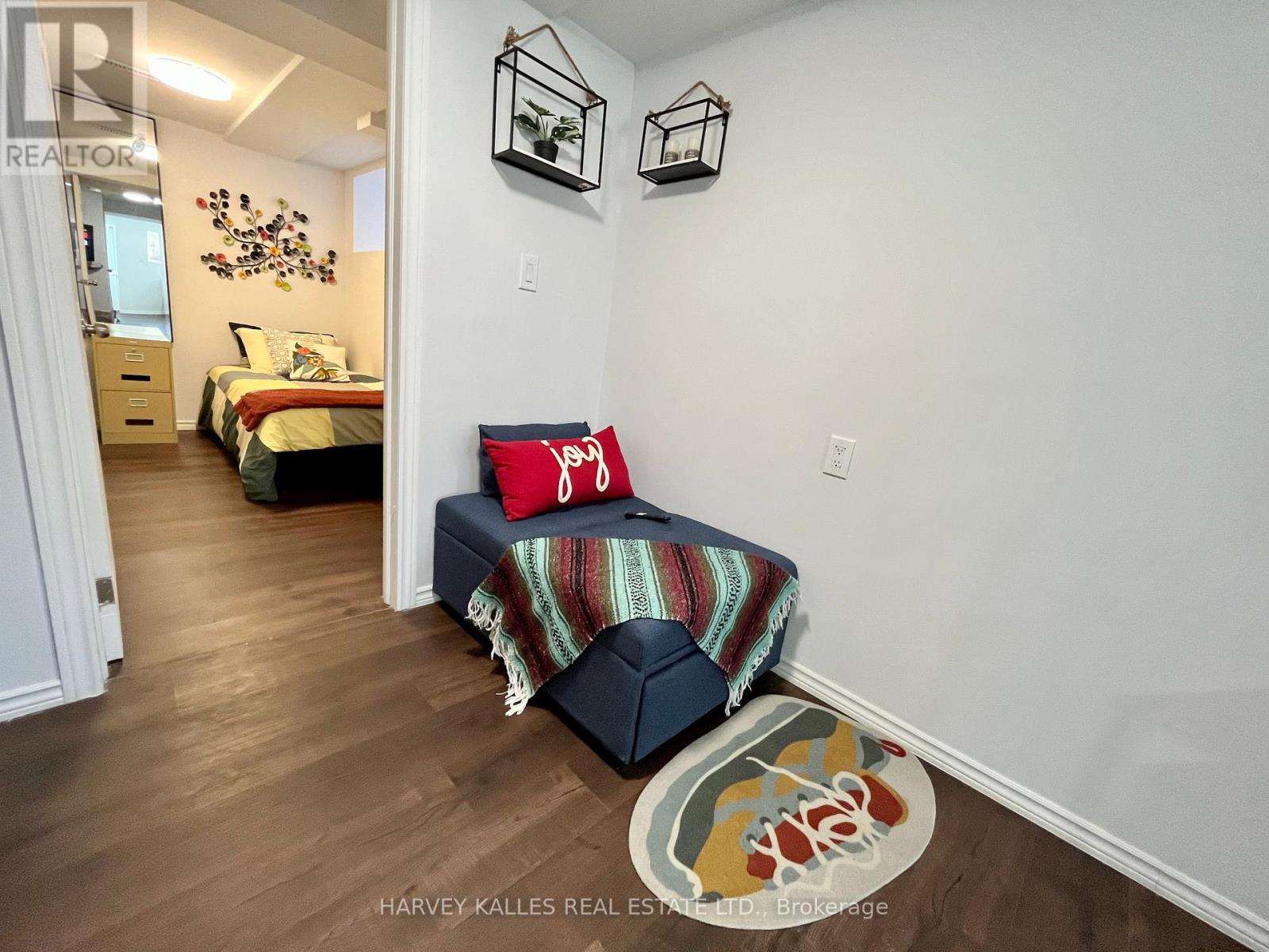 Lower - 26 Leyton Avenue, Toronto, Ontario M1L 3T4 - Photo 9 - E12588566