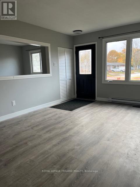 Main - 62 Wexford Avenue, London East, Ontario  N5V 1L9 - Photo 5 - X12585392