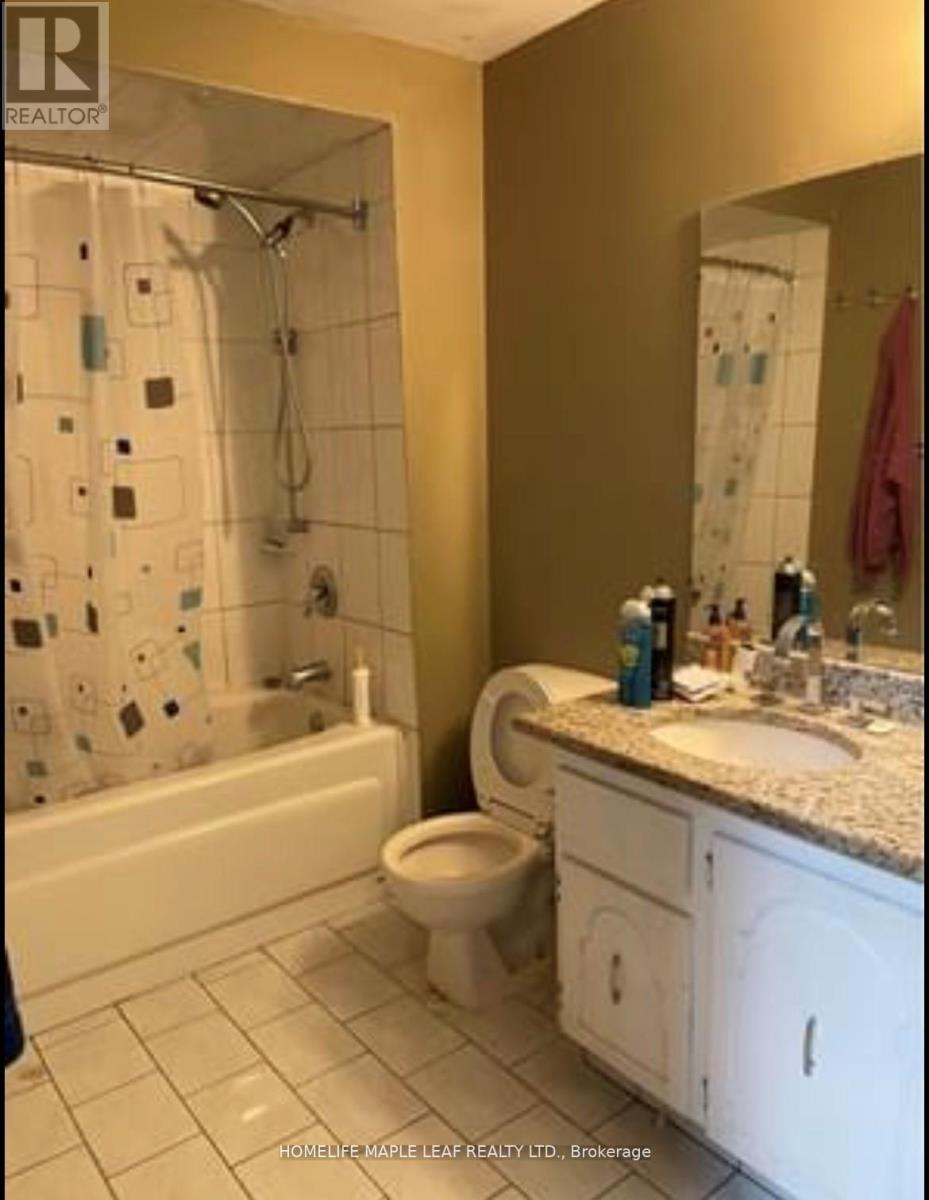 78 Prouse Drive, Brampton, Ontario  L6V 3A8 - Photo 10 - W12588560