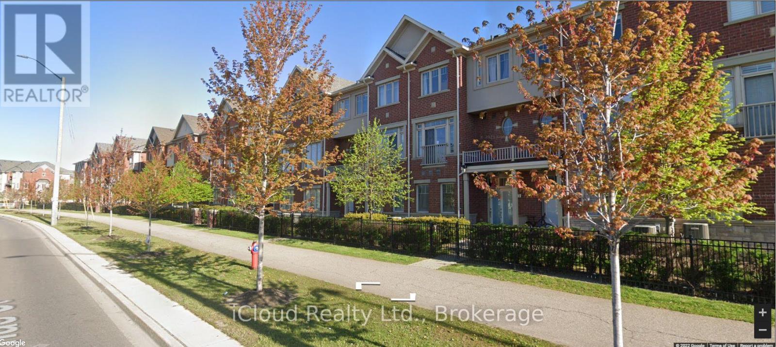 2 - 3215 Thomas Street, Mississauga, Ontario  L5M 0M1 - Photo 2 - W12588578