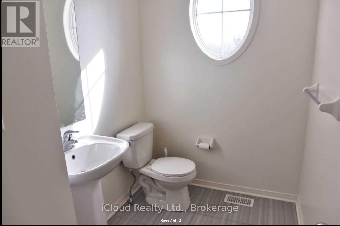 2 - 3215 Thomas Street, Mississauga, Ontario  L5M 0M1 - Photo 8 - W12588578