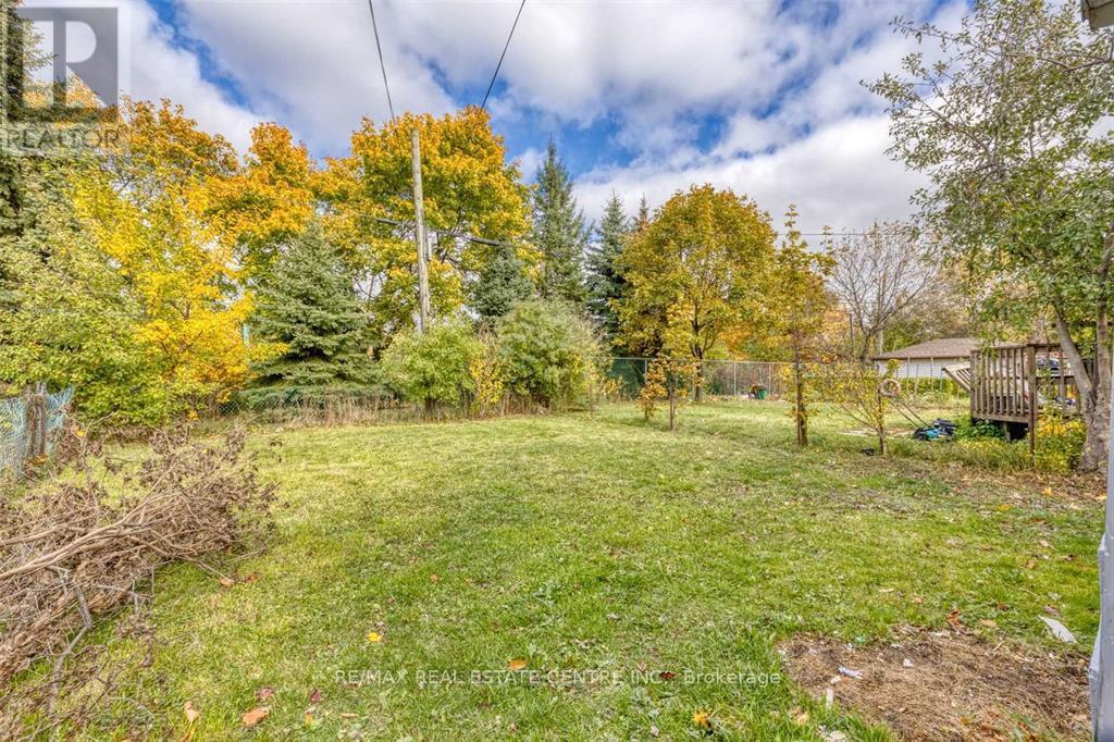 5145 Kitchener Street, Niagara Falls, Ontario  L2G 1B1 - Photo 3 - X12588580