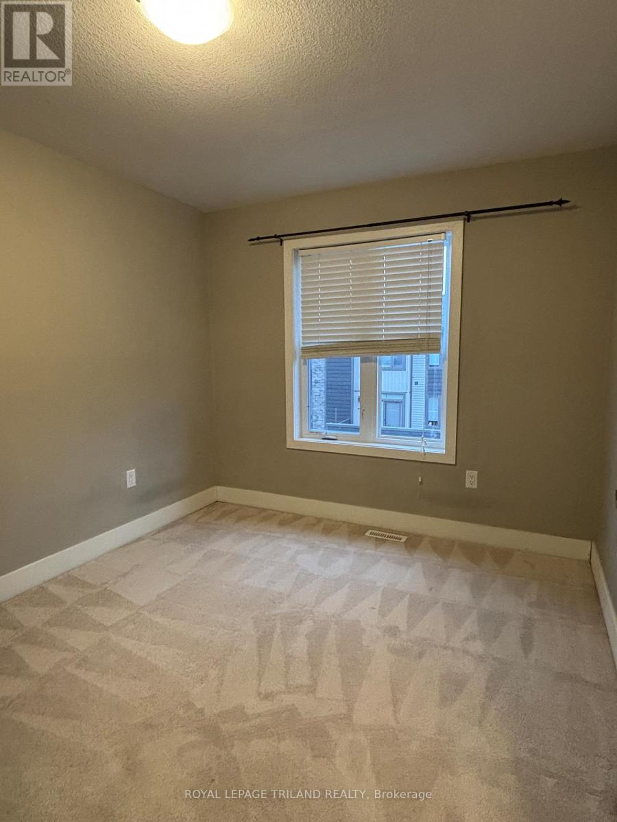 40 - 1960 Dalmagarry Road, London North, Ontario  N6G 0T8 - Photo 20 - X12461824