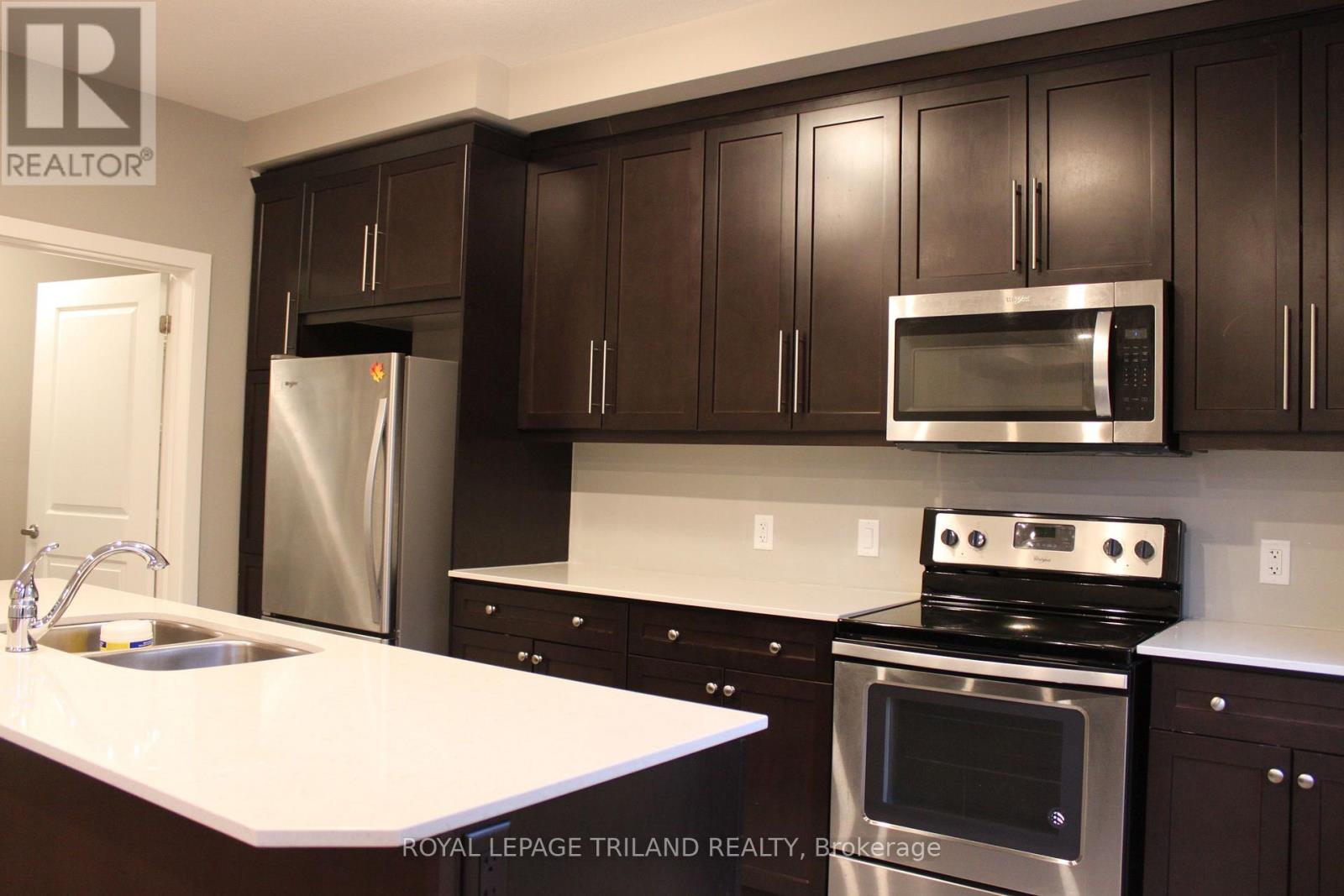 40 - 1960 Dalmagarry Road, London North, Ontario  N6G 0T8 - Photo 7 - X12461824