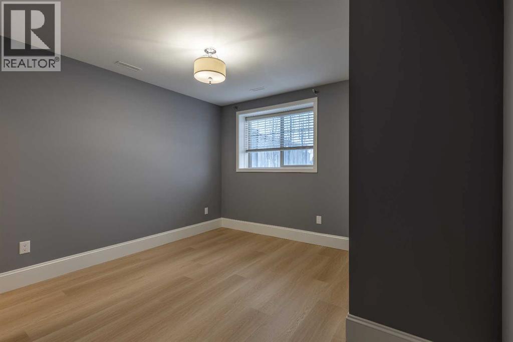 150 Lasalle Terrace W, Lethbridge, Alberta  T1J 5G9 - Photo 33 - A2272584