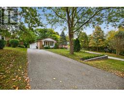 49 BAYVIEW PARKWAY, Newmarket, Ontario