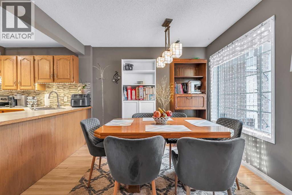 250 Scenic Acres Terrace Nw, Calgary, Alberta  T3L 1Y4 - Photo 4 - A2270509