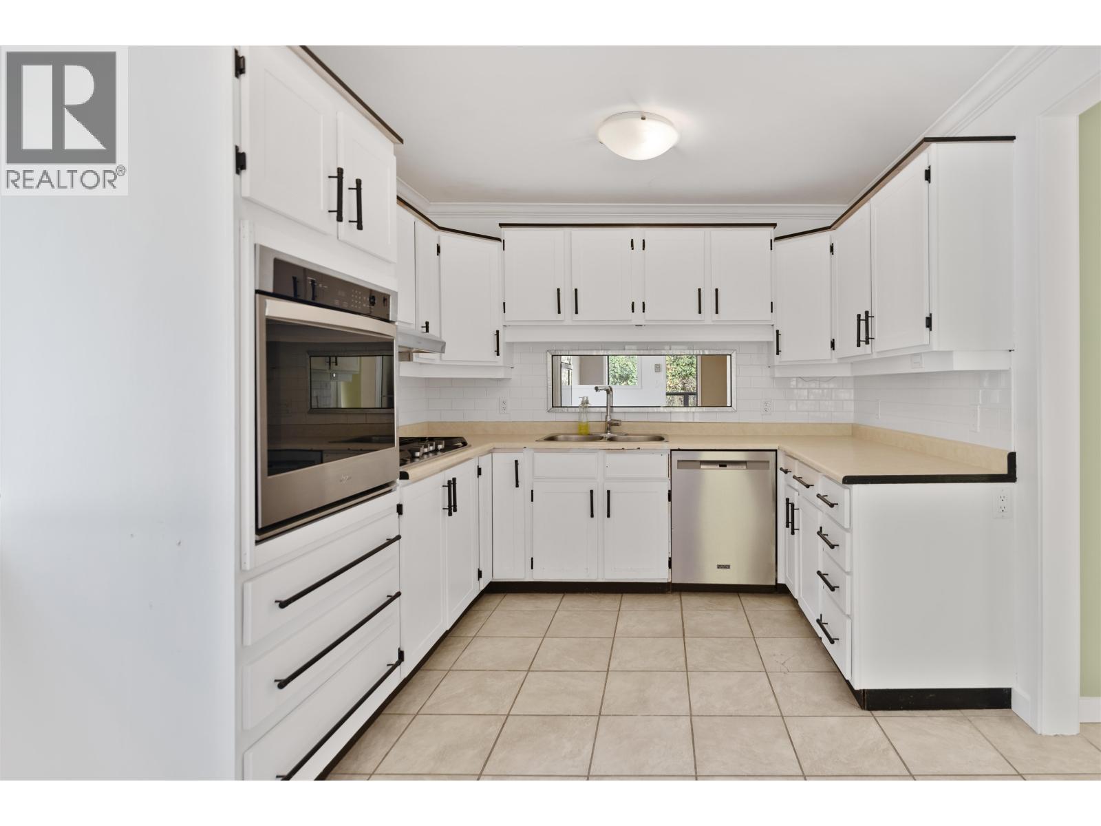 786 Creekside Crescent, Gibsons, British Columbia  V0N 1V9 - Photo 13 - R3063274