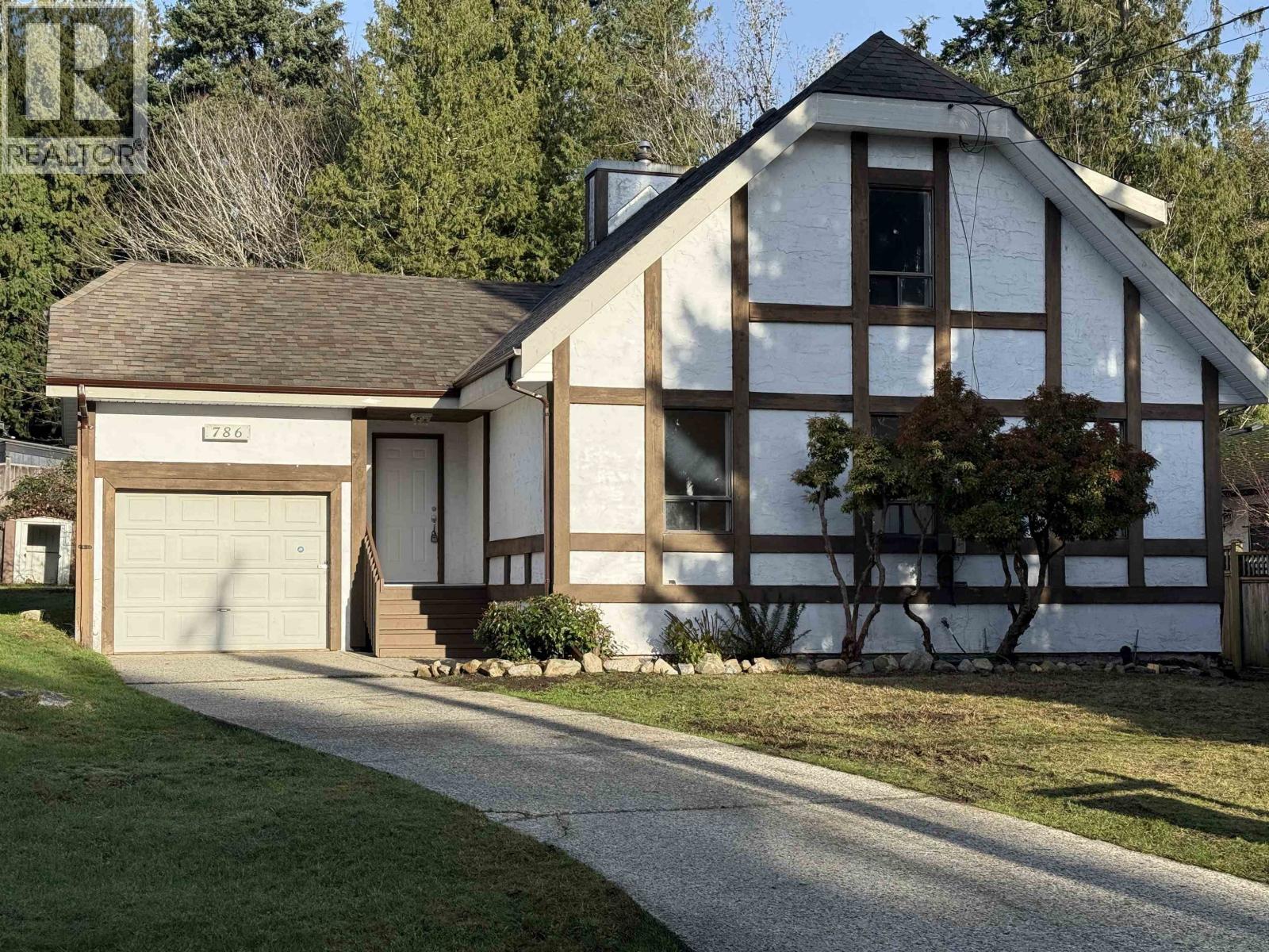 786 CREEKSIDE CRESCENT, Gibsons, British Columbia