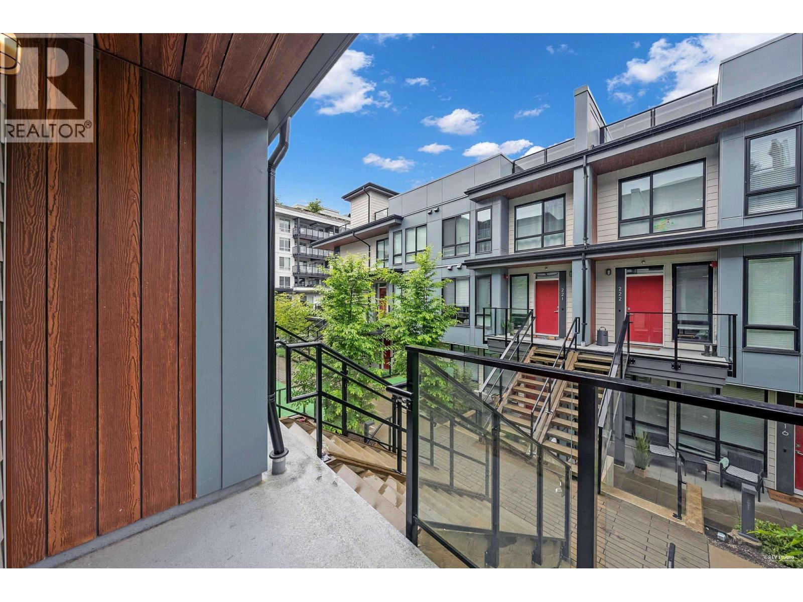 227 708 Lea Avenue, Coquitlam, British Columbia  V3J 4H5 - Photo 2 - R3070988