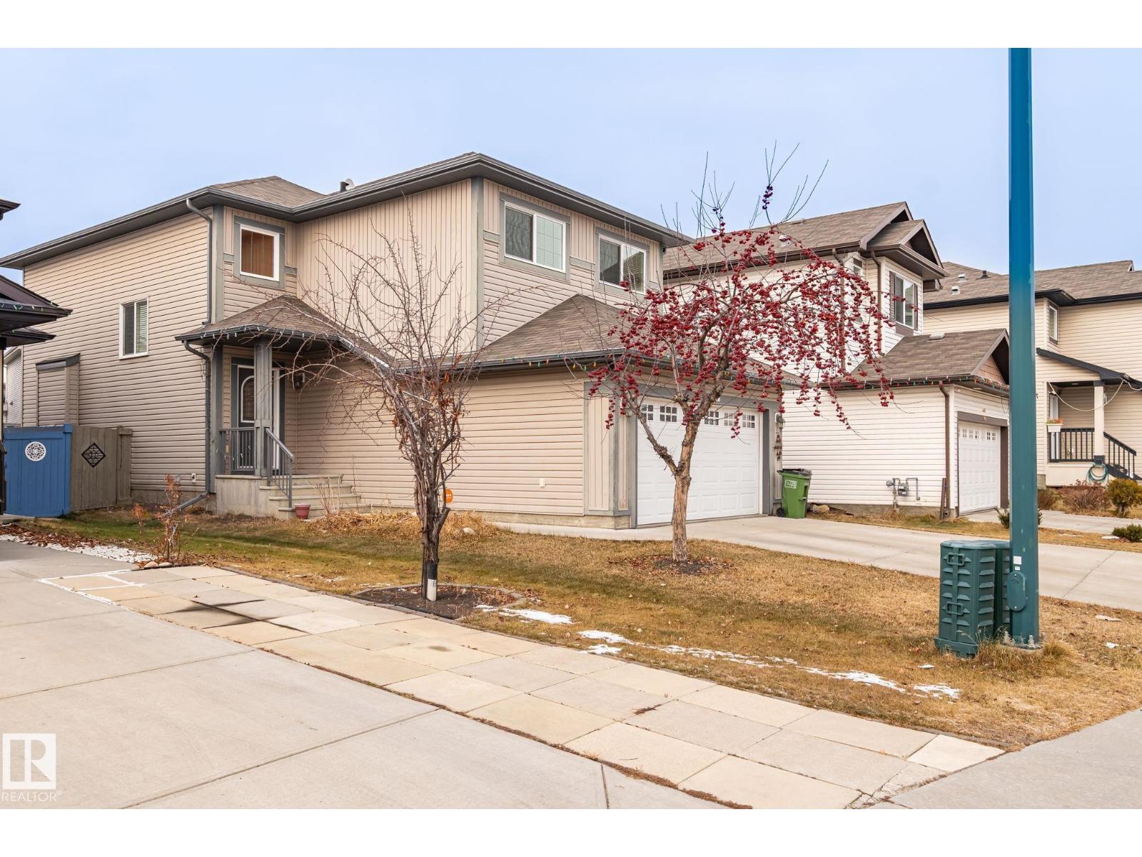 1888 33 St Nw, Edmonton, Alberta  T6T 0L5 - Photo 3 - E4467095