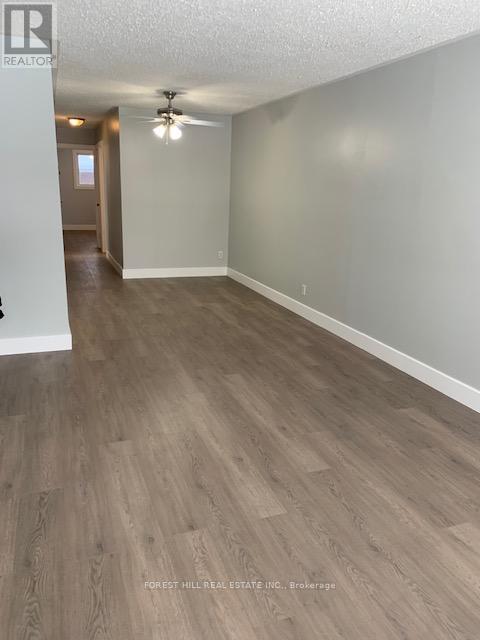 30 Bernick Drive, Barrie (Grove East), Ontario  L4M 5J5 - Photo 10 - S12421561