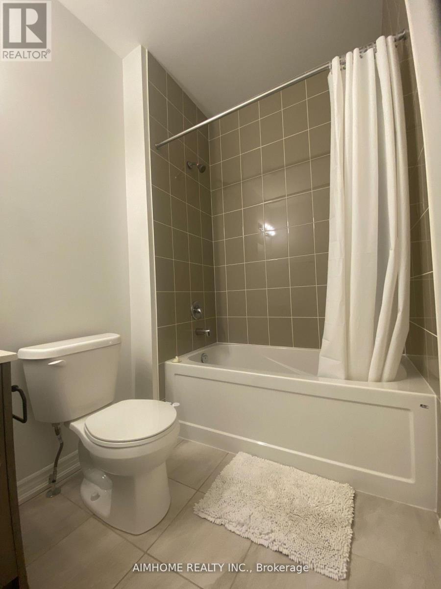 168 Tempel Street, Richmond Hill, Ontario  L4E 1J2 - Photo 12 - N12588644