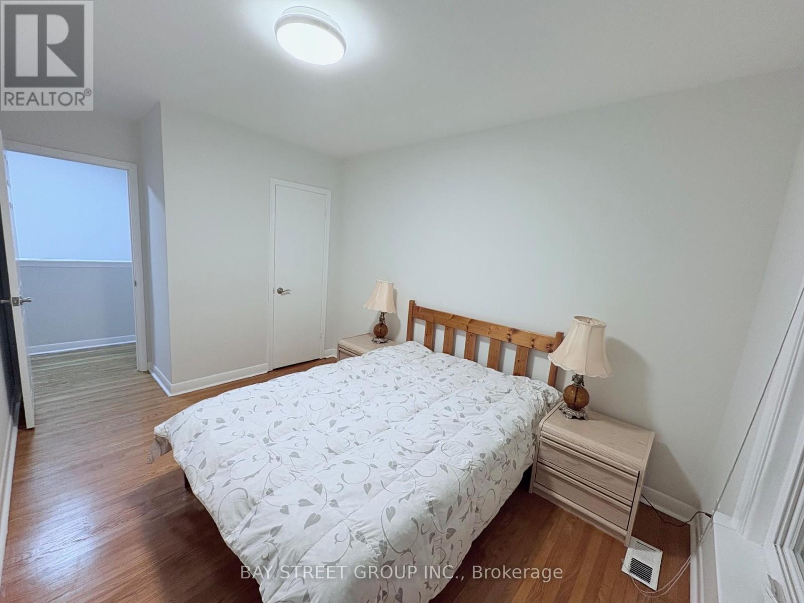 2175 Wiseman Court, Mississauga, Ontario  L5J 1P3 - Photo 16 - W12588648