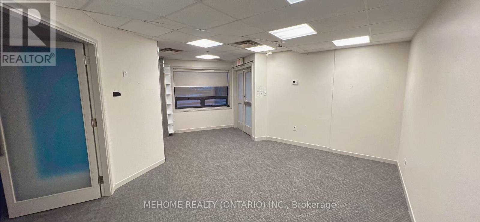 Unit 1 - 1131 Invicta Drive, Oakville, Ontario  L6H 4M1 - Photo 5 - W12588650
