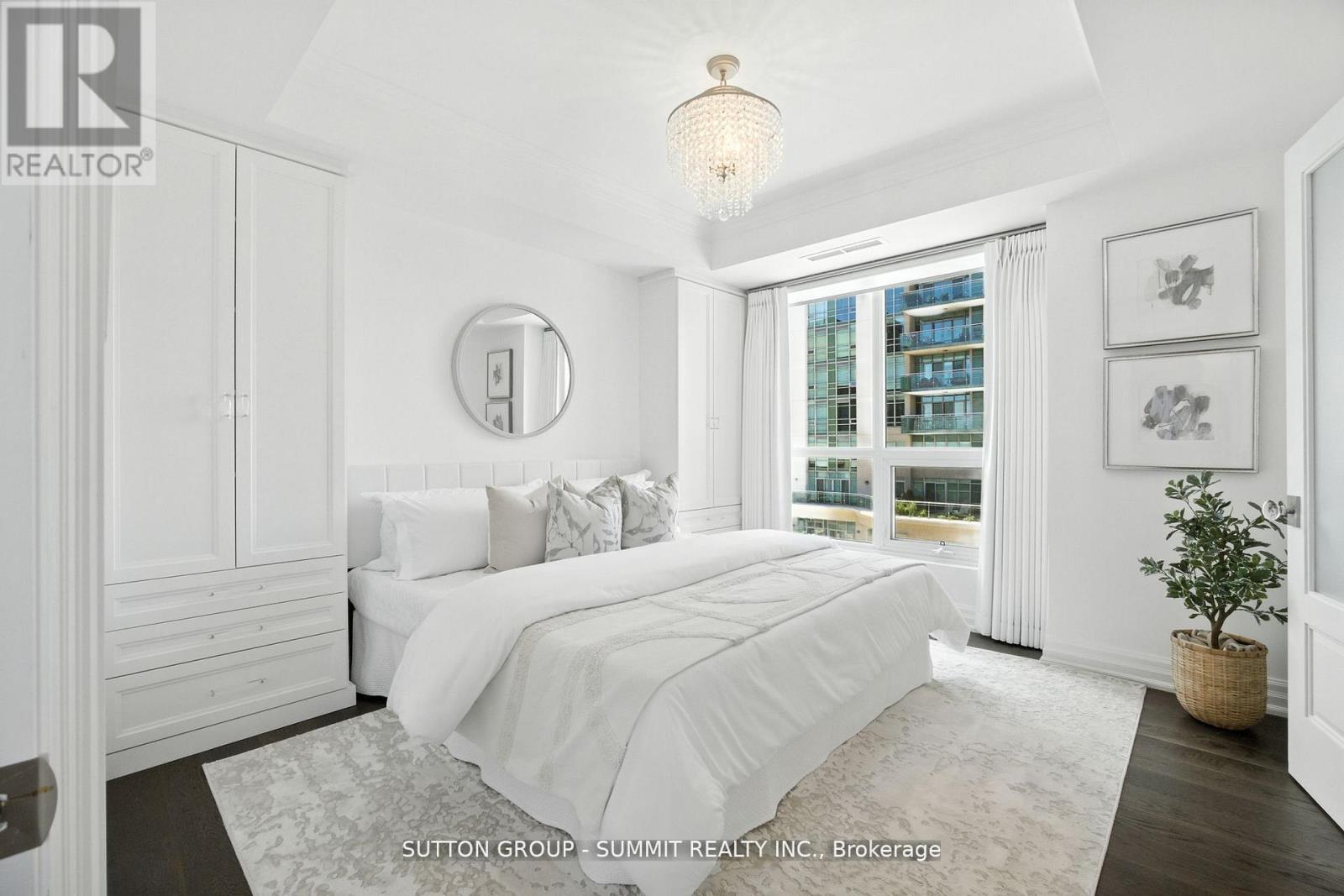 404 - 2060 Lakeshore Road, Burlington, Ontario  L7R 0G2 - Photo 24 - W12588652