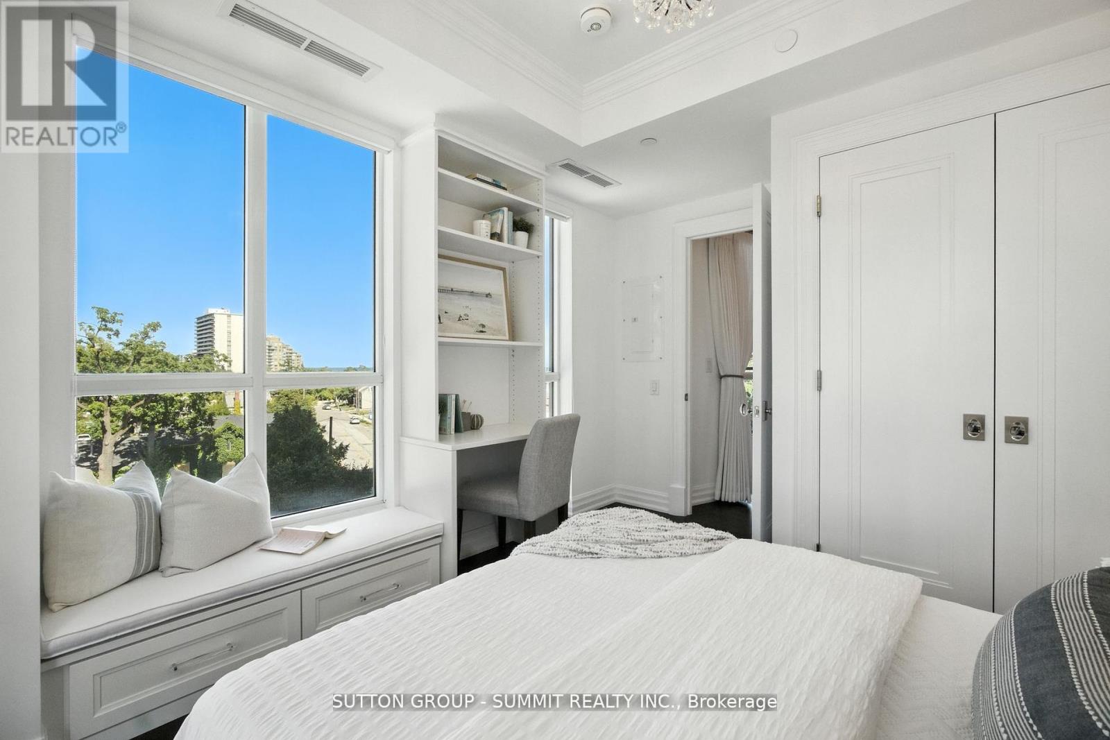 404 - 2060 Lakeshore Road, Burlington, Ontario  L7R 0G2 - Photo 33 - W12588652