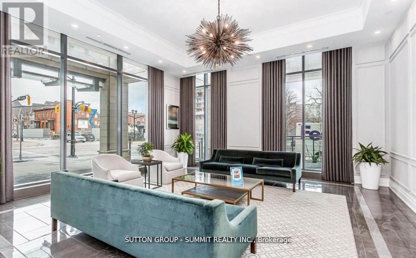 404 - 2060 Lakeshore Road, Burlington, Ontario  L7R 0G2 - Photo 6 - W12588652