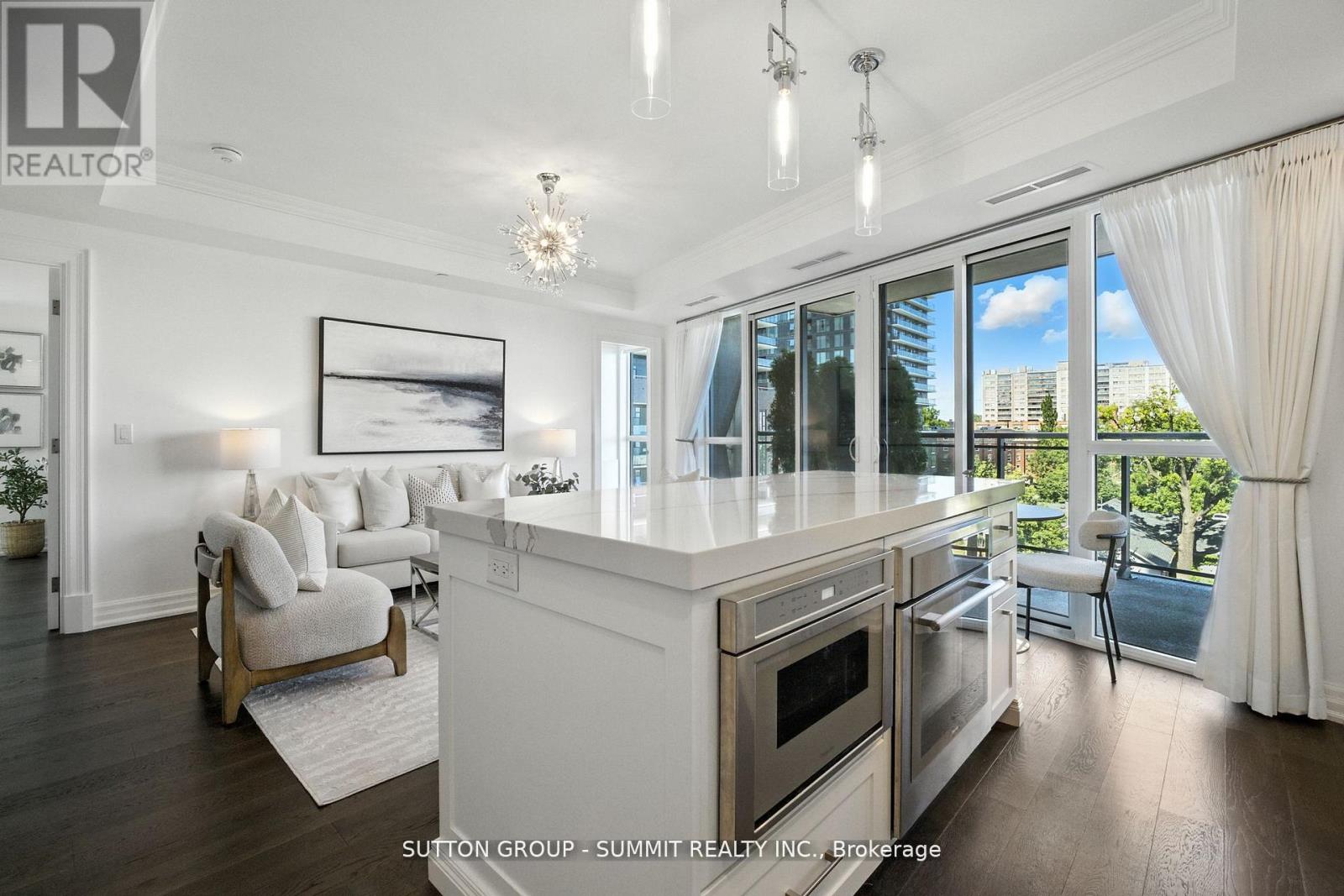 404 - 2060 Lakeshore Road, Burlington, Ontario  L7R 0G2 - Photo 9 - W12588652