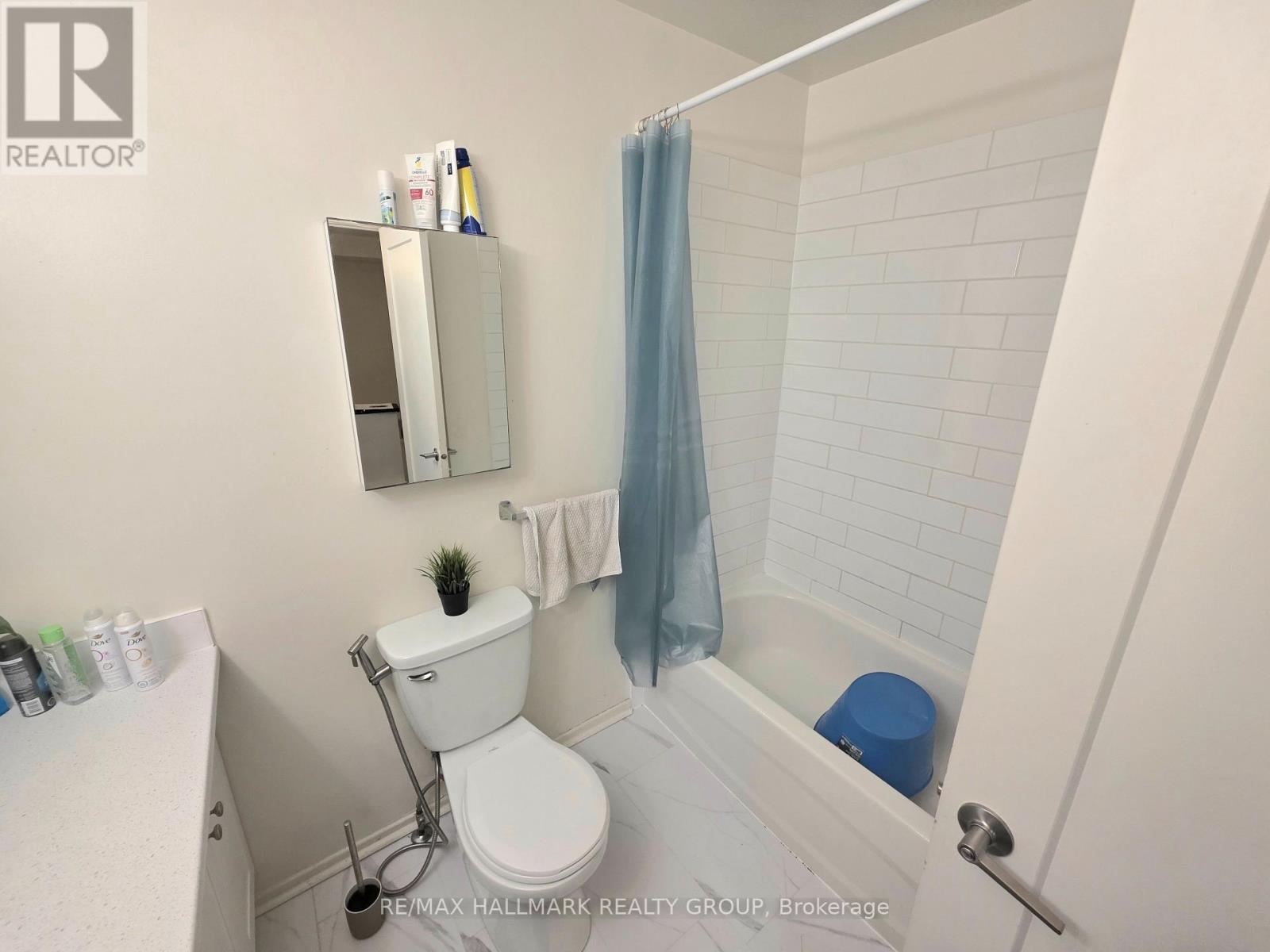 104 Salter Crescent, Ottawa, Ontario  K2K 1Y7 - Photo 8 - X12491318