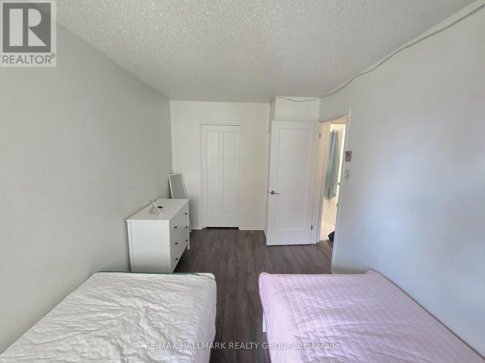 104 Salter Crescent, Ottawa, Ontario  K2K 1Y7 - Photo 14 - X12491318