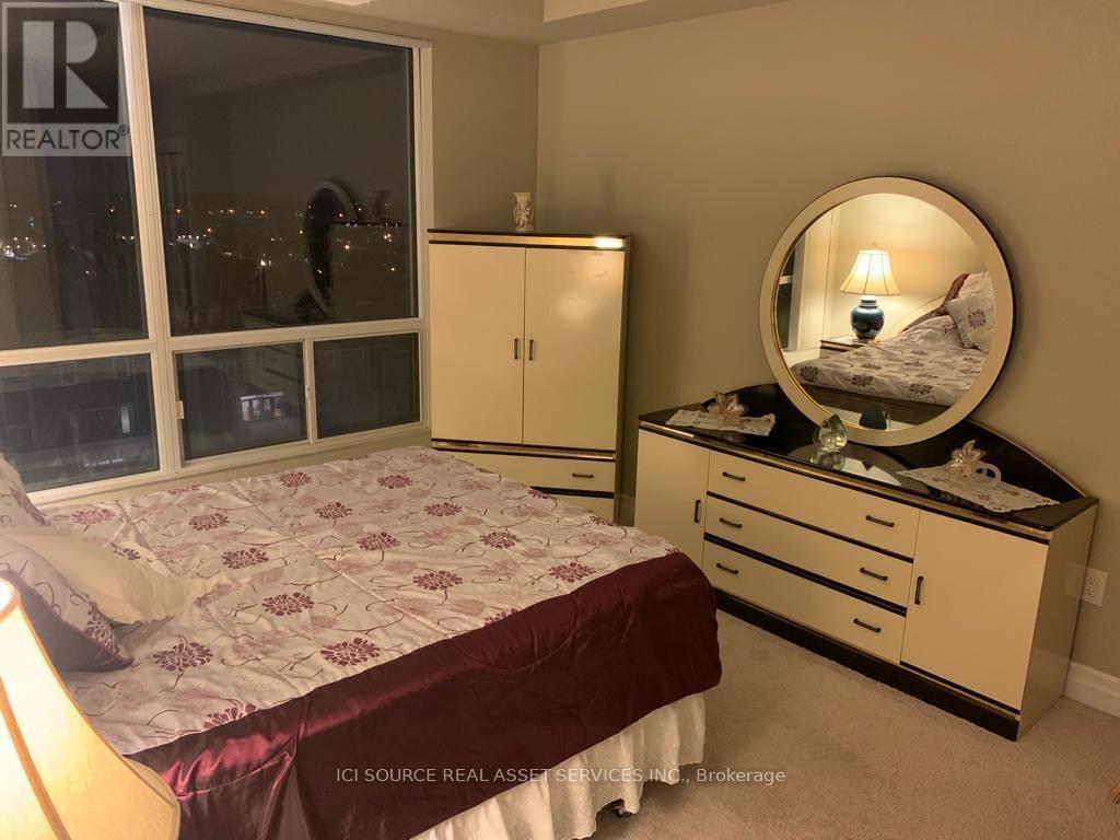 808 - 240 Villagewalk Boulevard, London North, Ontario  N6G 0P6 - Photo 20 - X12588638