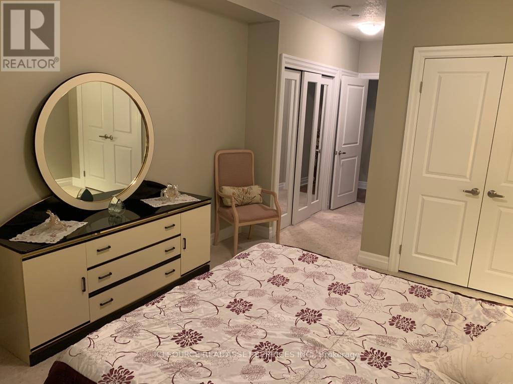 808 - 240 Villagewalk Boulevard, London North, Ontario  N6G 0P6 - Photo 22 - X12588638