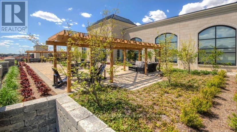 808 - 240 Villagewalk Boulevard, London North, Ontario  N6G 0P6 - Photo 3 - X12588638