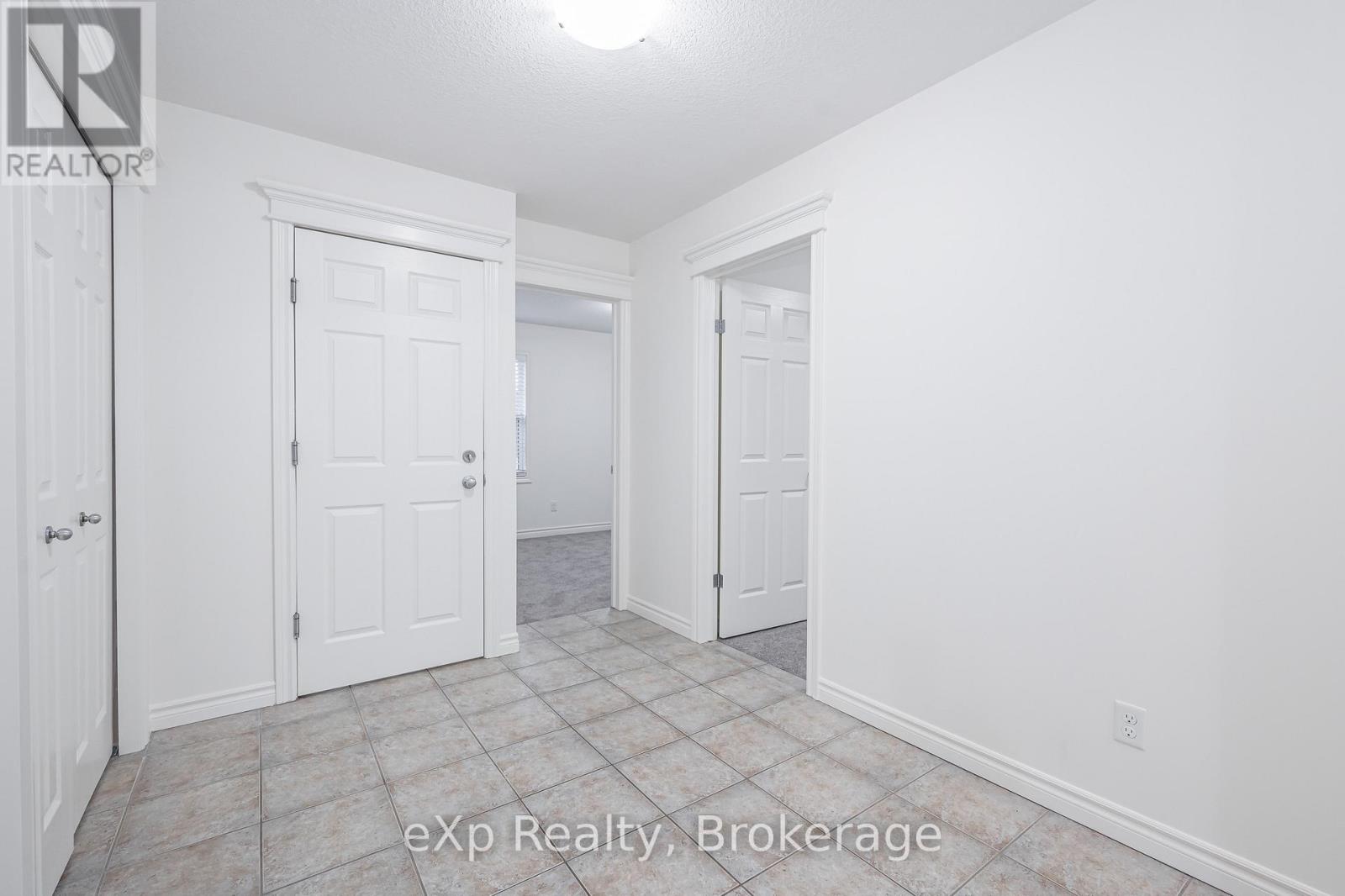 Upper - 62 Victoria Road N, Guelph, Ontario N1E 5H1 - Photo 12 - X12588676