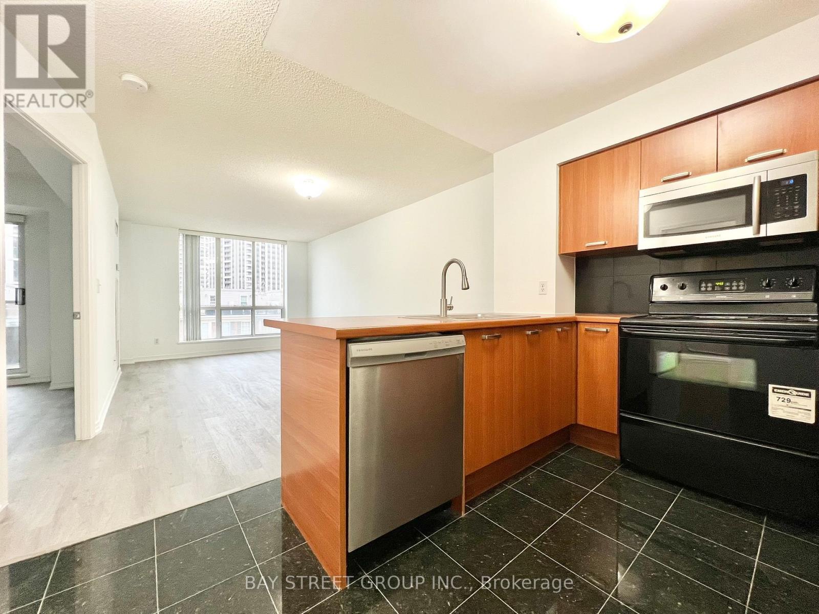 401 - 55 Harrison Garden Boulevard, Toronto, Ontario  M2N 7E3 - Photo 15 - C12588670