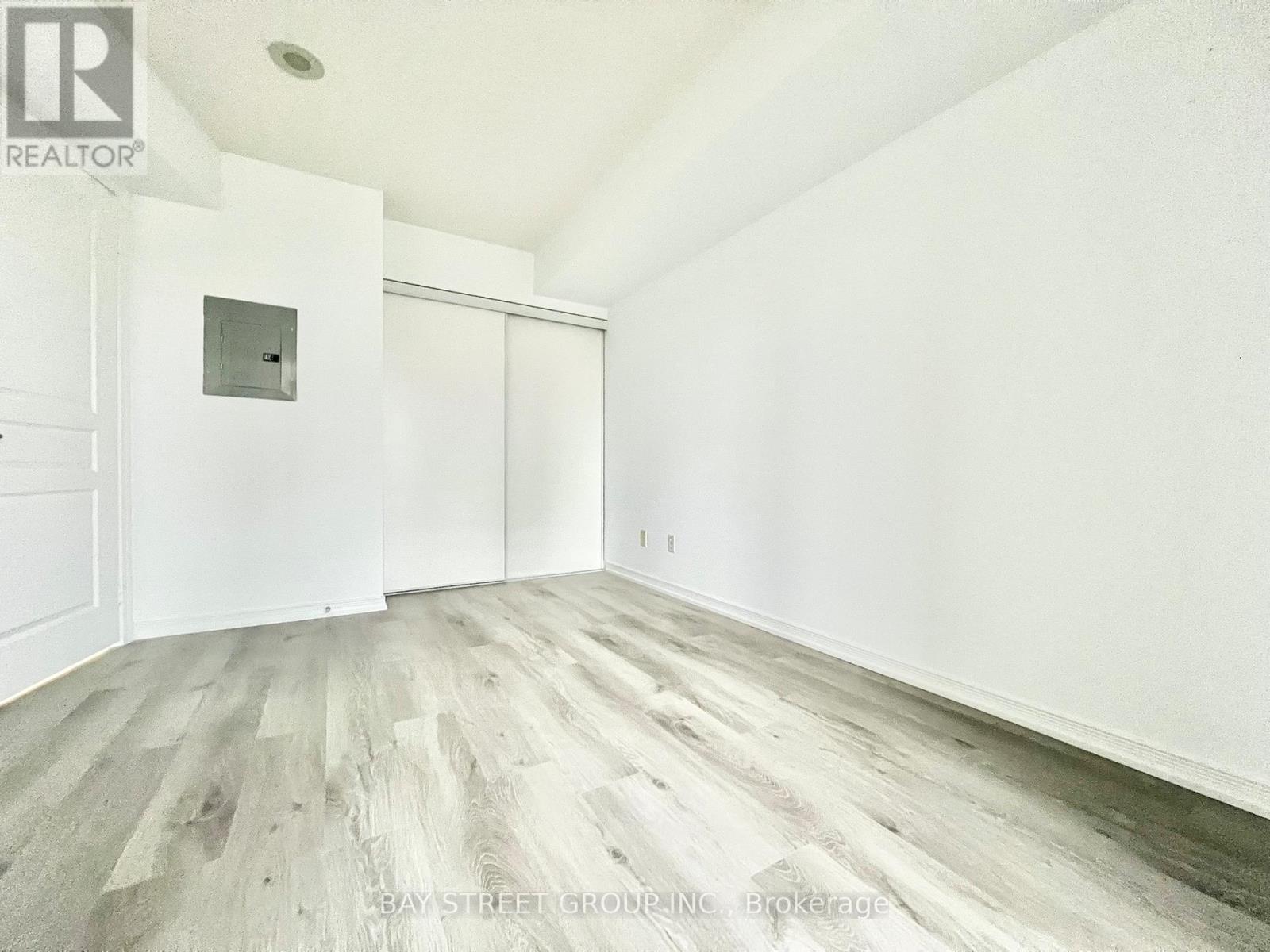 401 - 55 Harrison Garden Boulevard, Toronto, Ontario  M2N 7E3 - Photo 17 - C12588670