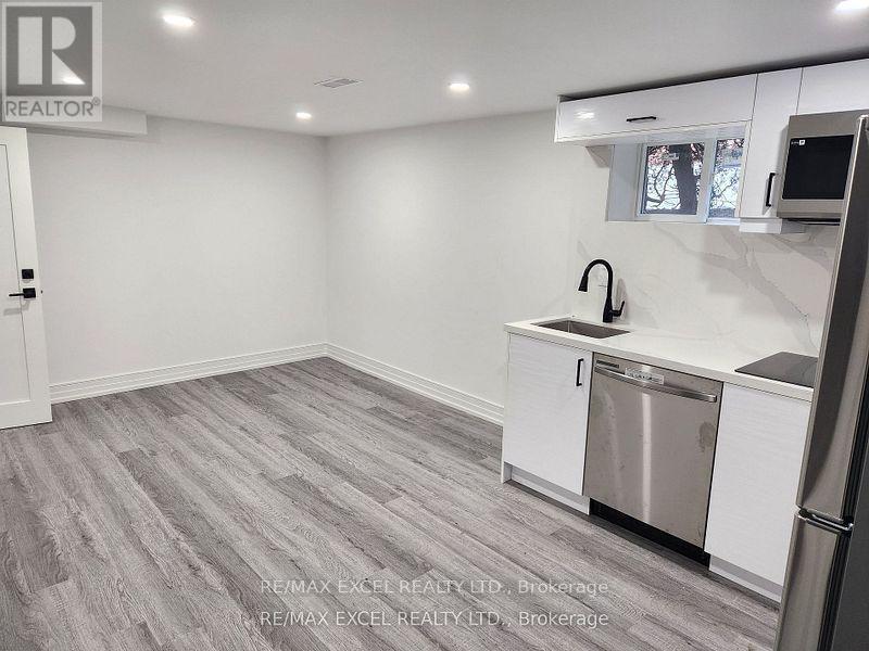 Lower Level - 6 Glaive Drive, Toronto, Ontario  M1P 1X6 - Photo 7 - E12588672