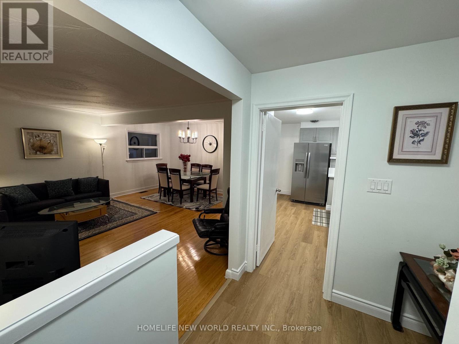 61 Gilroy Drive, Toronto, Ontario  M1P 2A2 - Photo 10 - E12588682