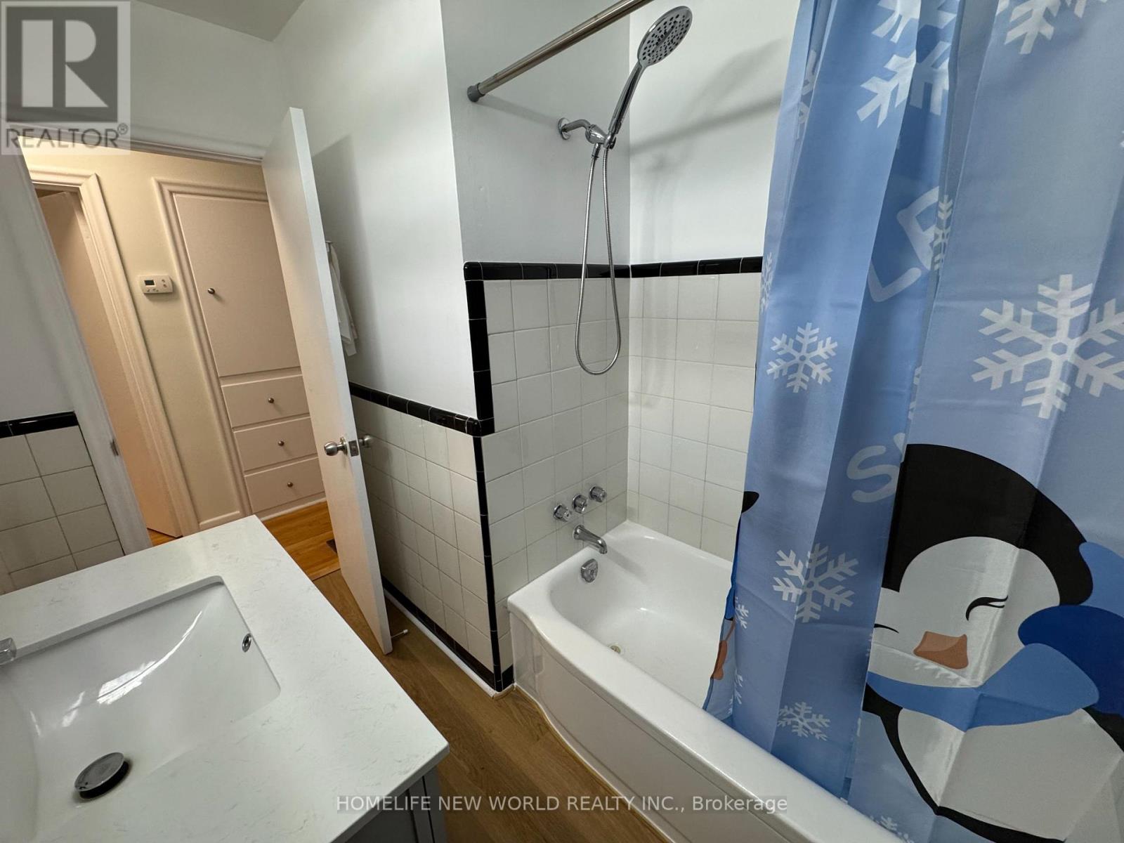 61 Gilroy Drive, Toronto, Ontario  M1P 2A2 - Photo 26 - E12588682