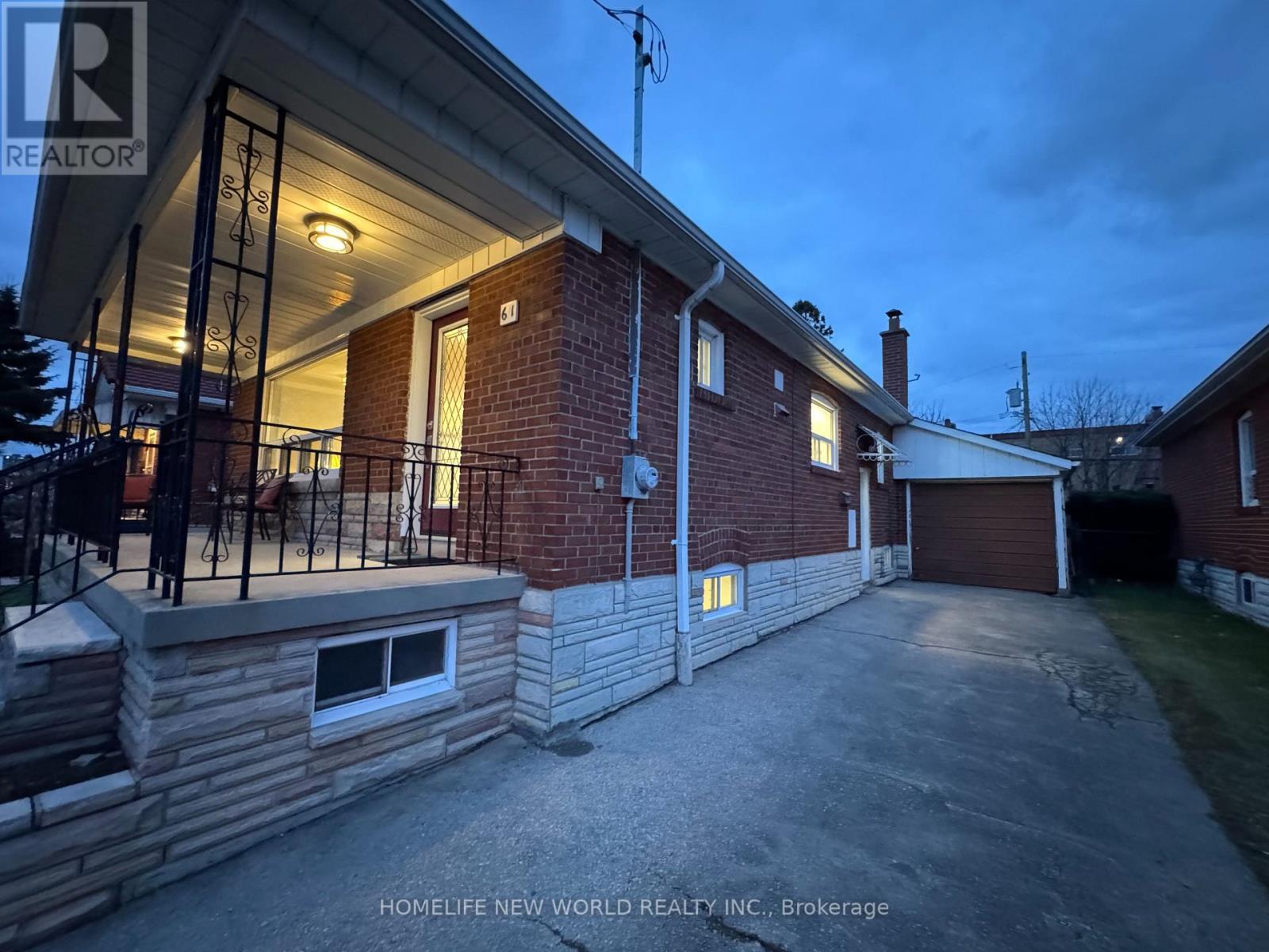 61 Gilroy Drive, Toronto, Ontario  M1P 2A2 - Photo 3 - E12588682