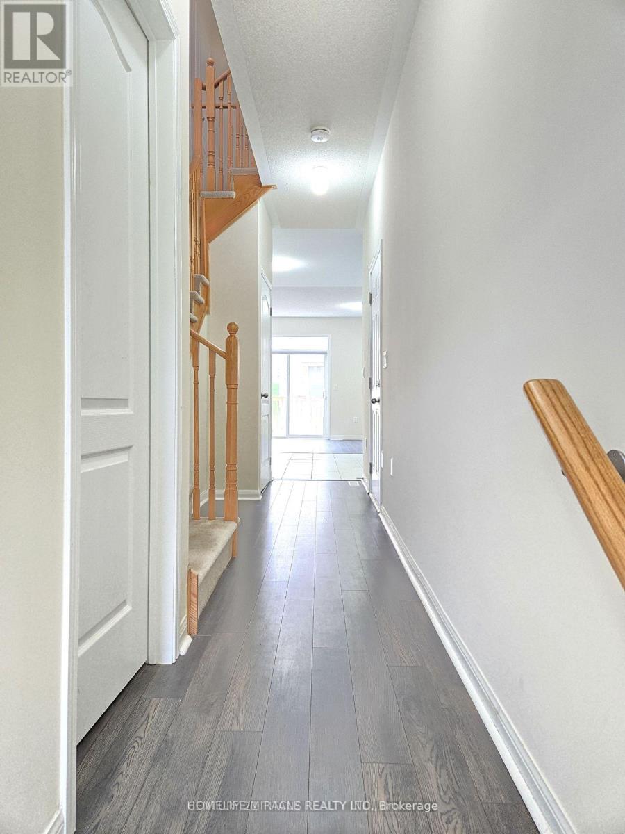 2584 Winter Words Drive, Oshawa, Ontario  L1H 7K4 - Photo 3 - E12588686