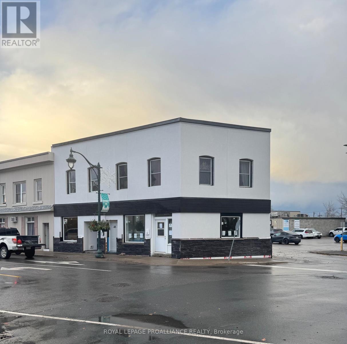 48 KING STREET NW, Quinte West, Ontario