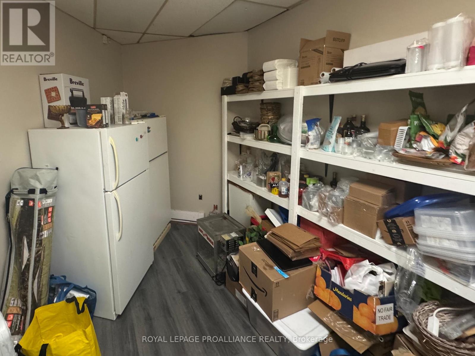 48 King Street Nw, Quinte West, Ontario  K8V 3V8 - Photo 6 - X12446440