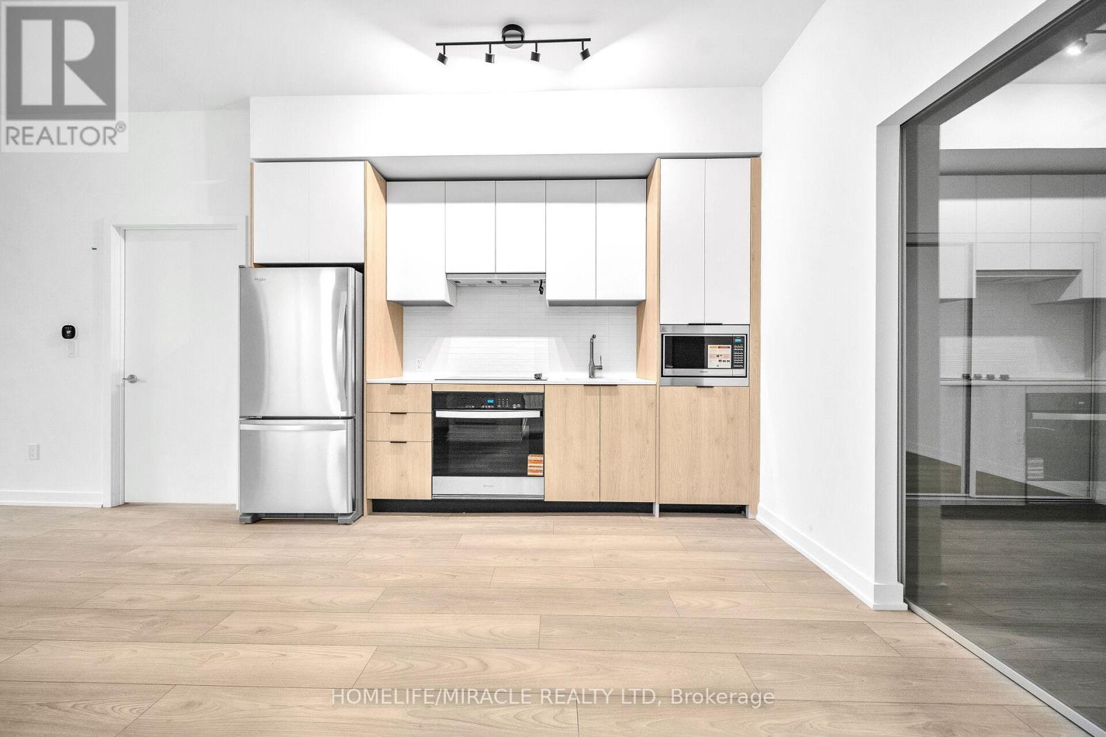 519 - 1007 The Queensway, Toronto, Ontario  M8Z 6C7 - Photo 10 - W12588662