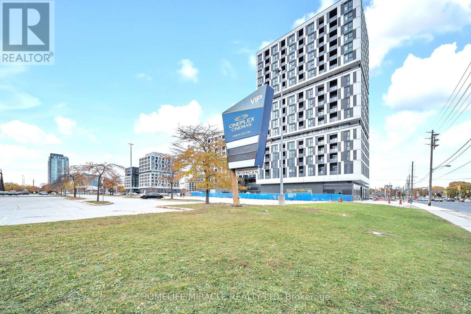 519 - 1007 The Queensway, Toronto, Ontario  M8Z 6C7 - Photo 3 - W12588662