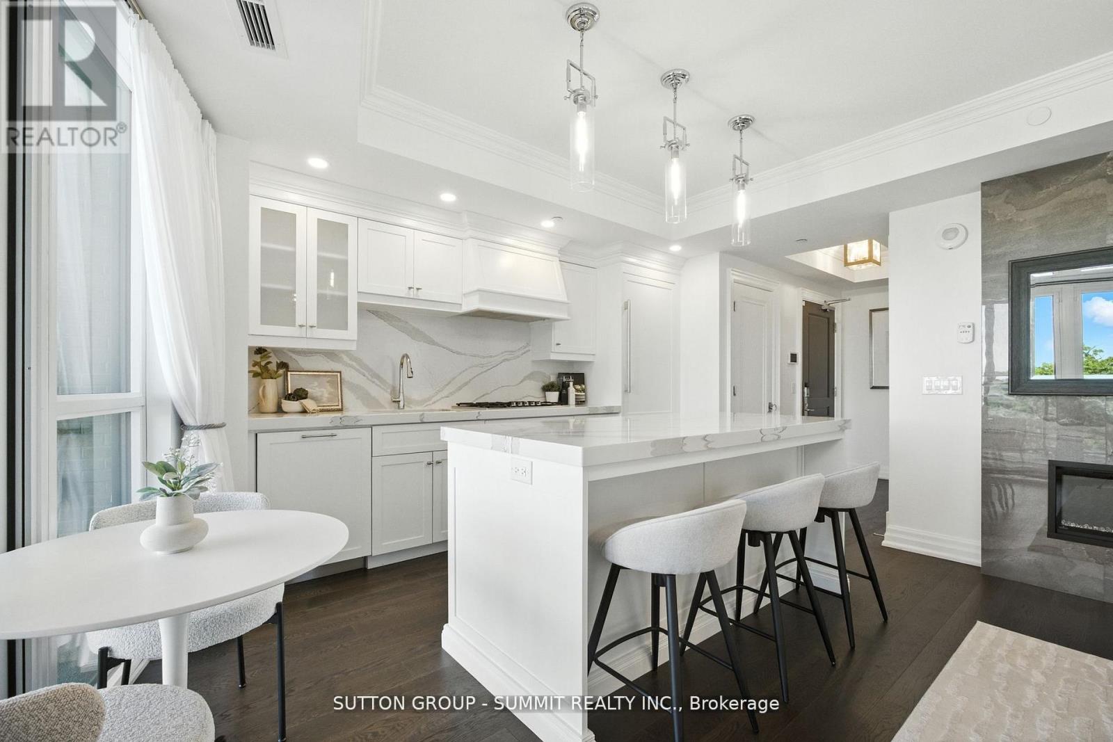 404 - 2060 Lakeshore Road, Burlington, Ontario  L7R 0G2 - Photo 13 - W12588666