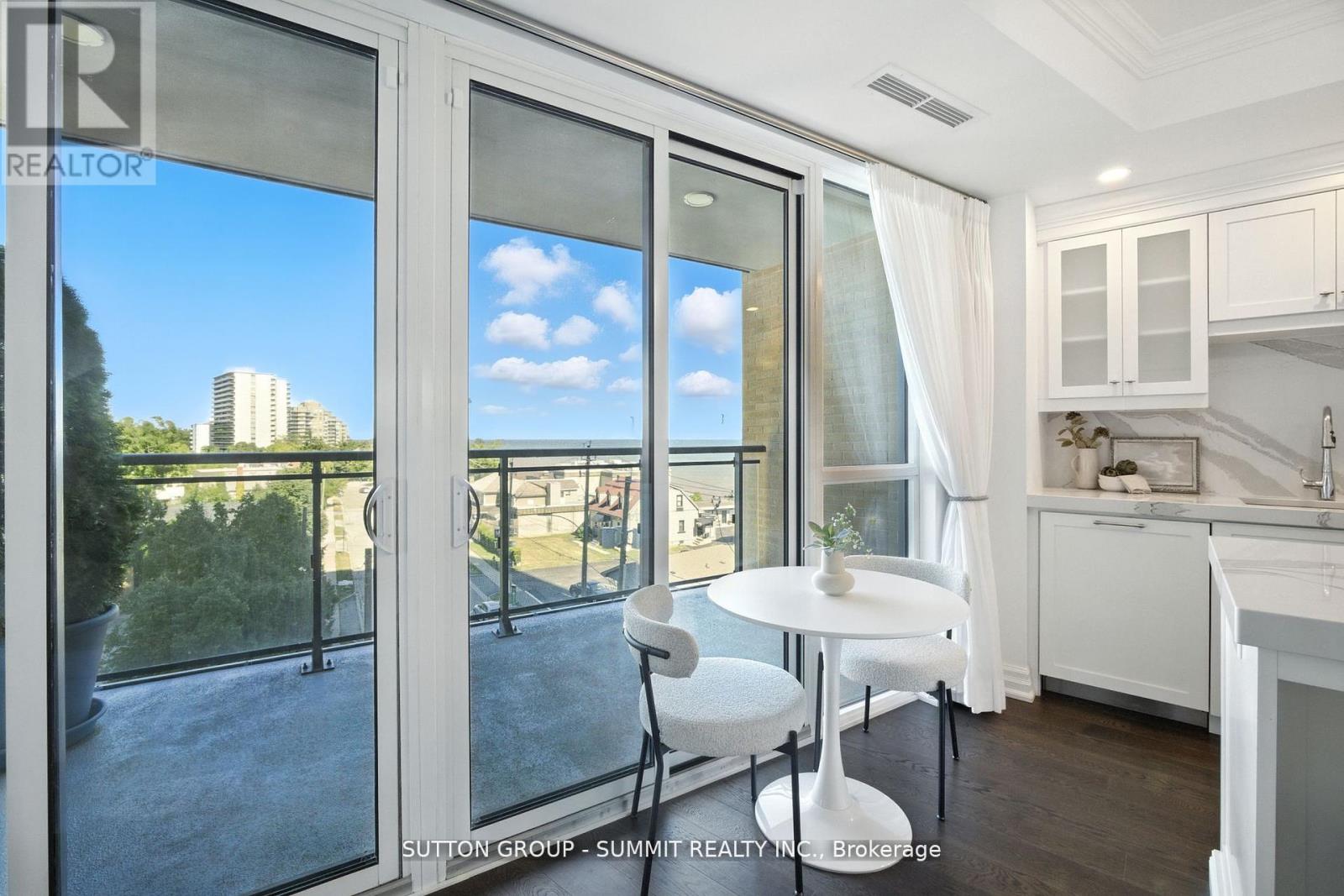 404 - 2060 Lakeshore Road, Burlington, Ontario  L7R 0G2 - Photo 23 - W12588666