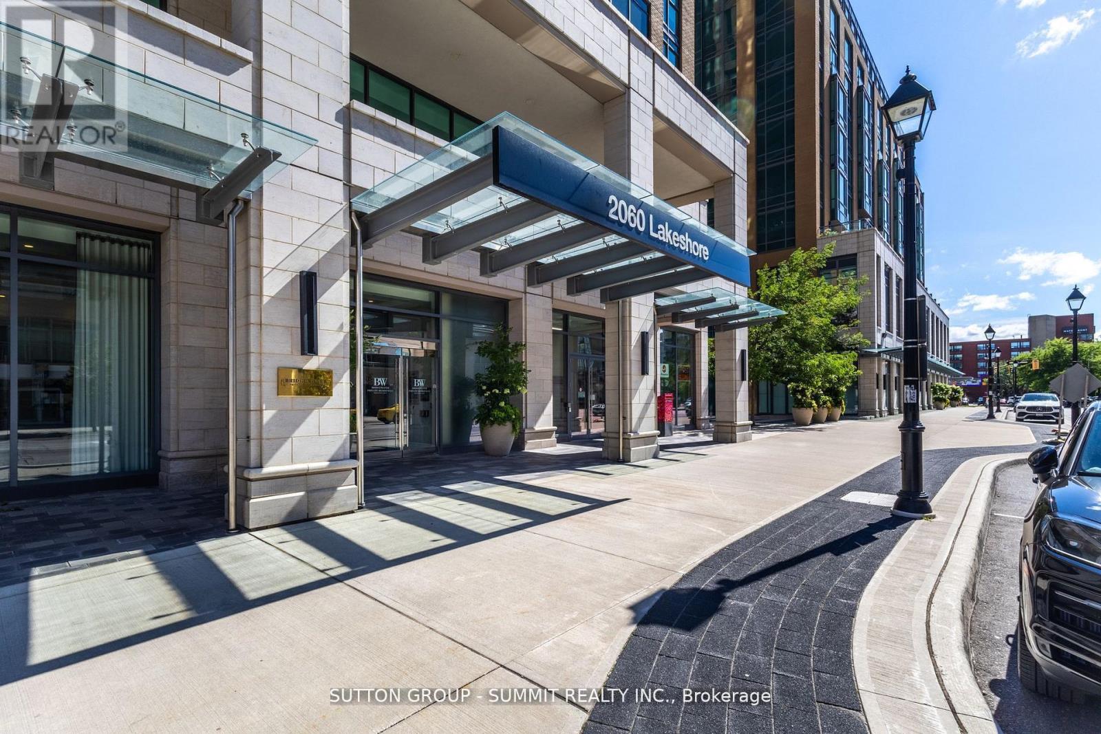 404 - 2060 Lakeshore Road, Burlington, Ontario  L7R 0G2 - Photo 5 - W12588666