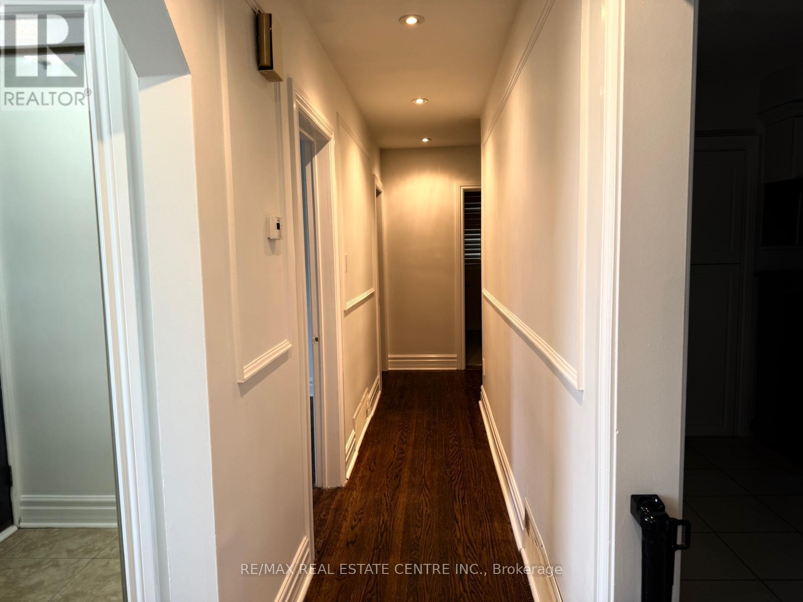 441 Saville Crescent, Oakville, Ontario  L6L 3T9 - Photo 21 - W12519034